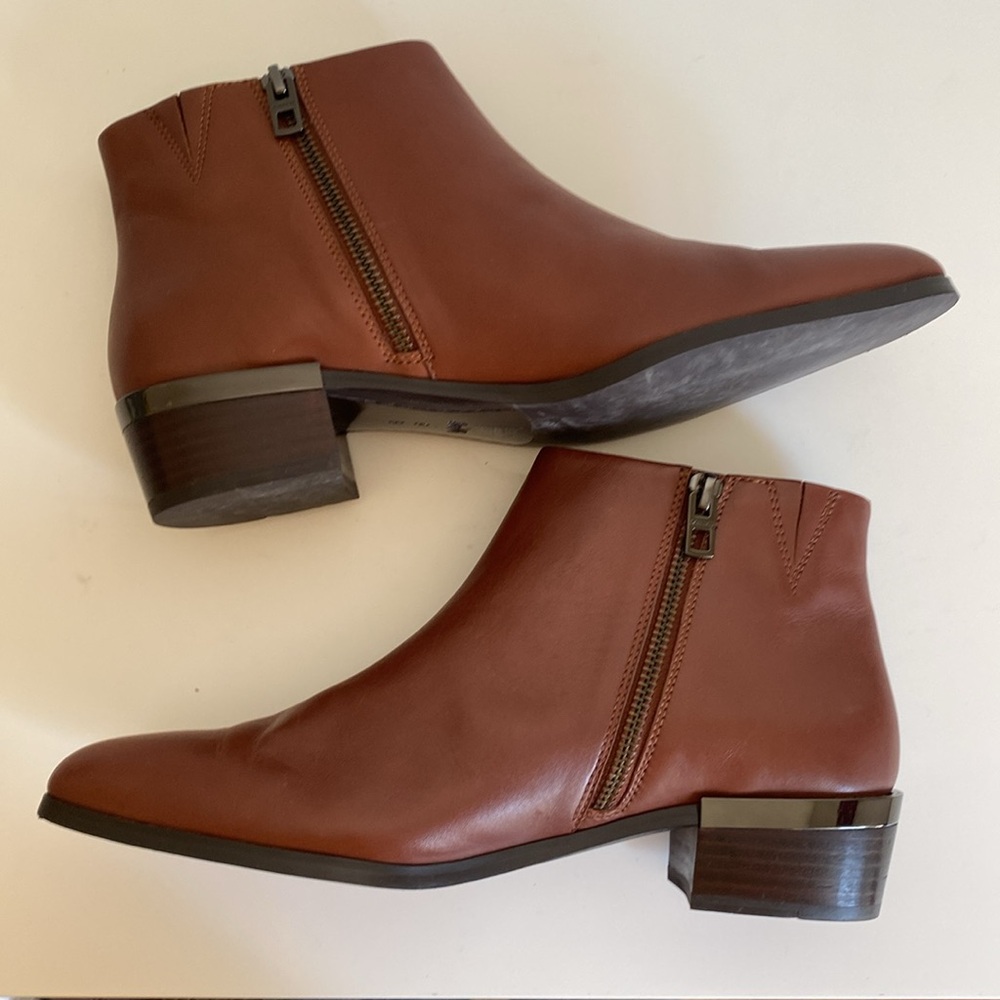 COACH Montana Classic Leather Ankle Boots Pointed Toe Size 9B Women’s - Picture 10 of 14